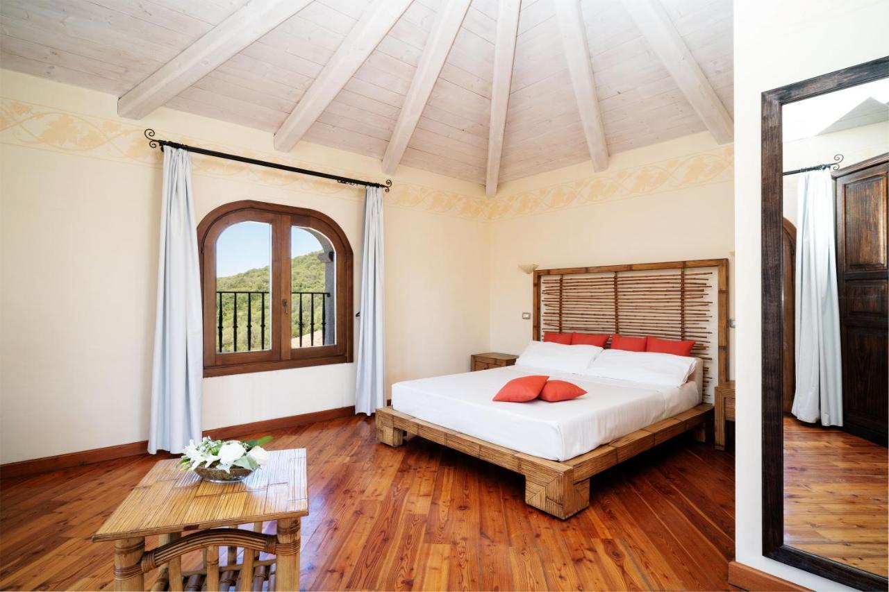 Lh Hotel Pozzo Sacro Ольбія Екстер'єр фото